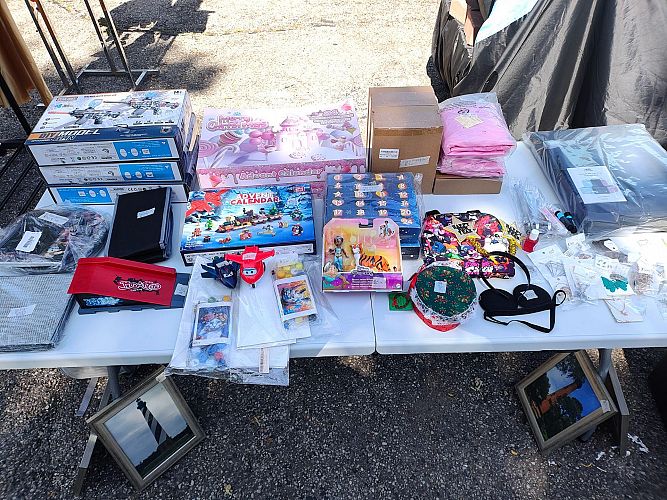 Large Yard Sale photo