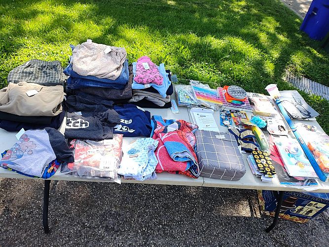 Large Yard Sale photo