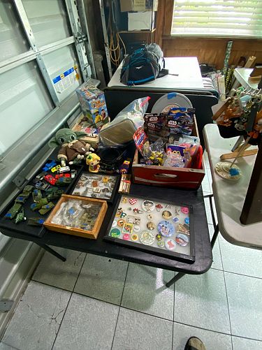 GARAGE SALE photo