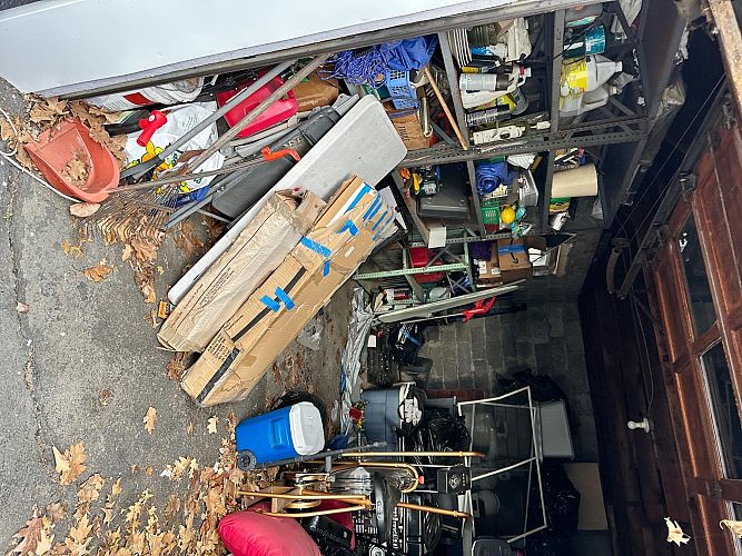 Everything must go! photo