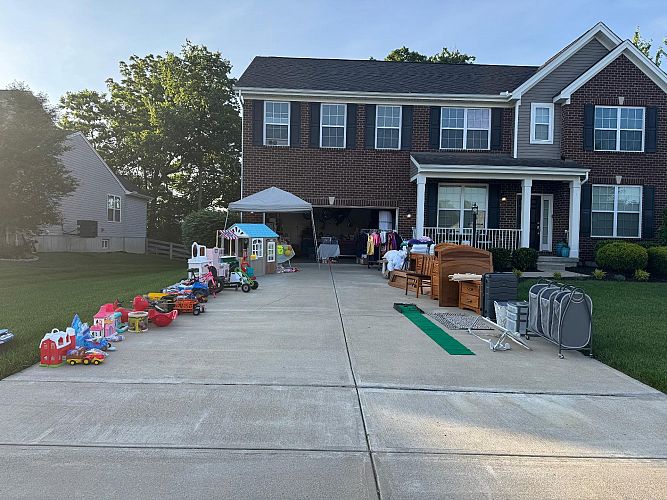 GARAGE SALE