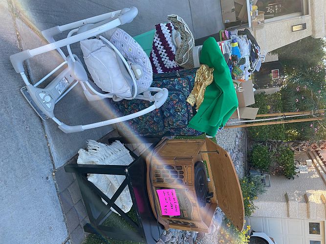 Garage / Yard Sale photo