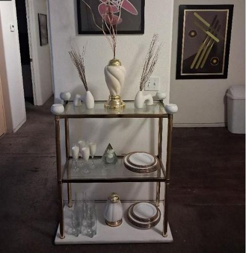 Moving Must sell photo