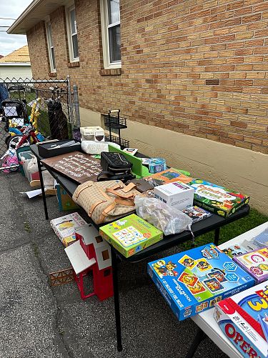 Multi family garage sale photo