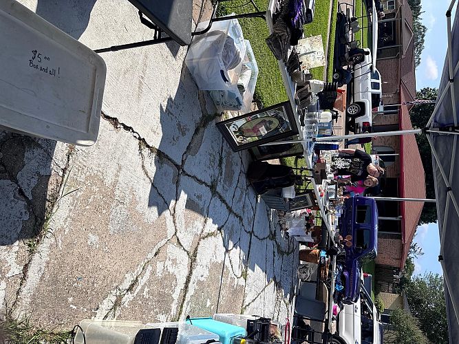 Garage/yard sale photo