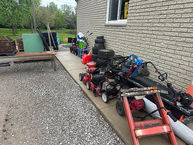 Garage sale photo