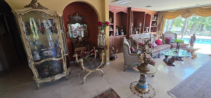 Antiques, Jewelry, Household, furniture. photo