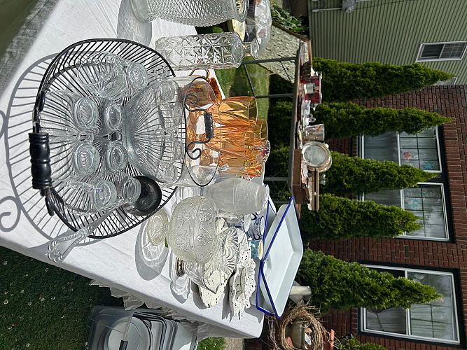 Spring Yard Sale Extravaganza photo
