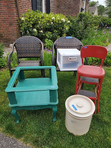 SUNDAY BROOKLAWN BOUNTY TAG SALE photo