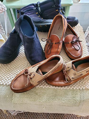 SUNDAY BROOKLAWN BOUNTY TAG SALE photo