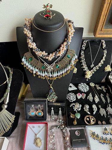 "BIG" Garage Tag Sale Lots of Collectables & Antiques Something for ALL photo