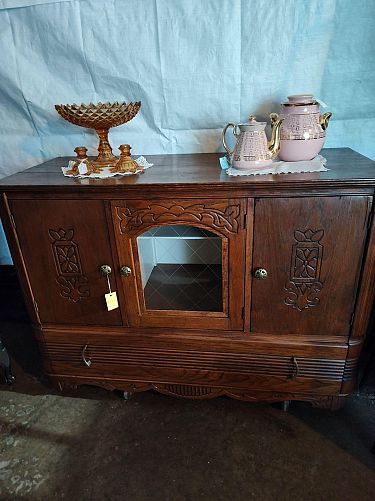 Vintage and Antique Sale photo