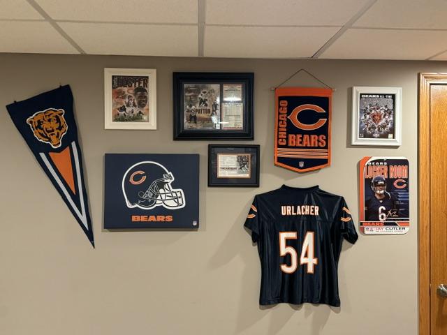 SPORTS MEMORABILLA photo