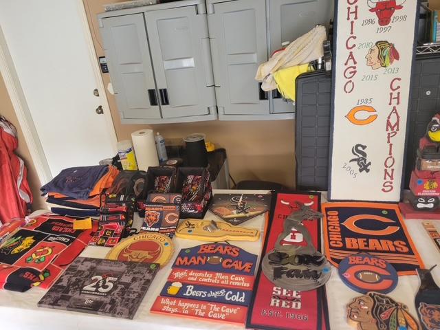 SPORTS MEMORABILLA photo