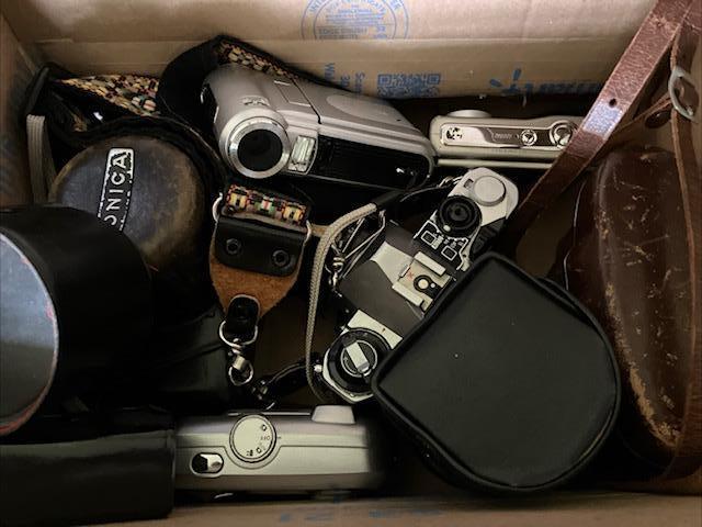 GARAGE SALE / MOVING SALE – SATURDAY JUNE 6 photo