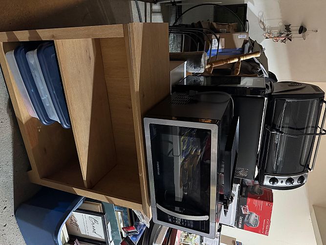 Autumn Park & Glen Hollow Subdivisions Garage Sales photo