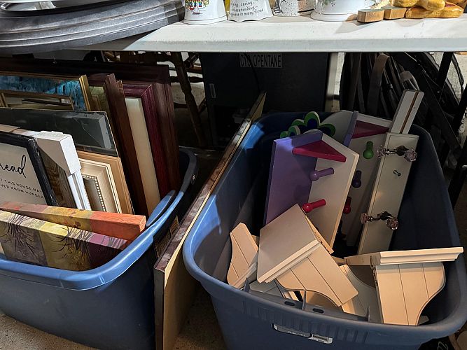 Autumn Park & Glen Hollow Subdivisions Garage Sales photo