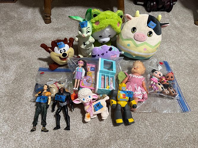 Multi-Family Yard Sale / Rummage Sale photo