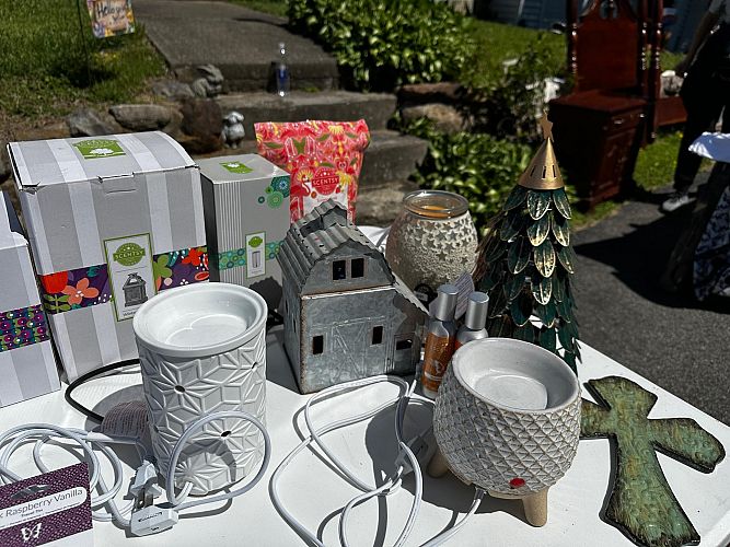 Multi Family Garage Sale photo