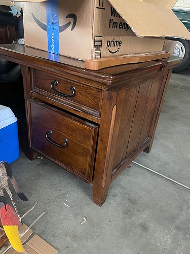 Downsizing / Furniture, Collectibles, Rugs, Lamps, House decor(Upper Yucaipa) photo