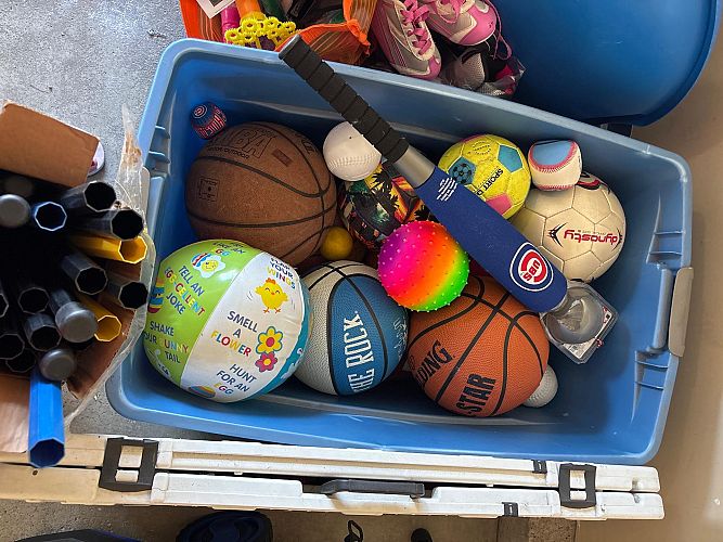 Mill Creek Garage Sale photo