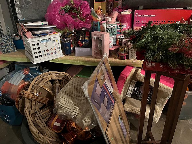 Garage Sale - NOTTINGHAM FOREST photo