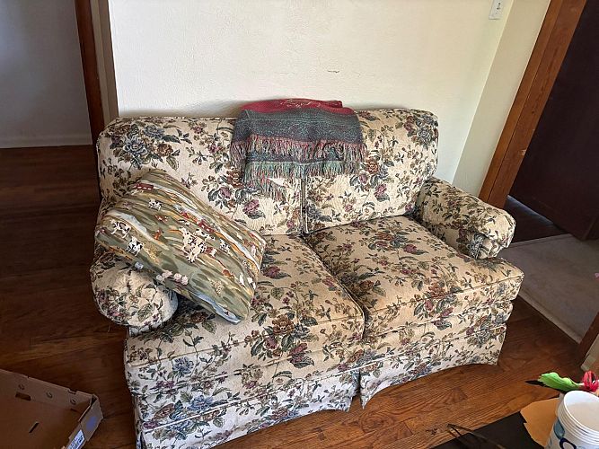 Moving Sale McMurray PA photo
