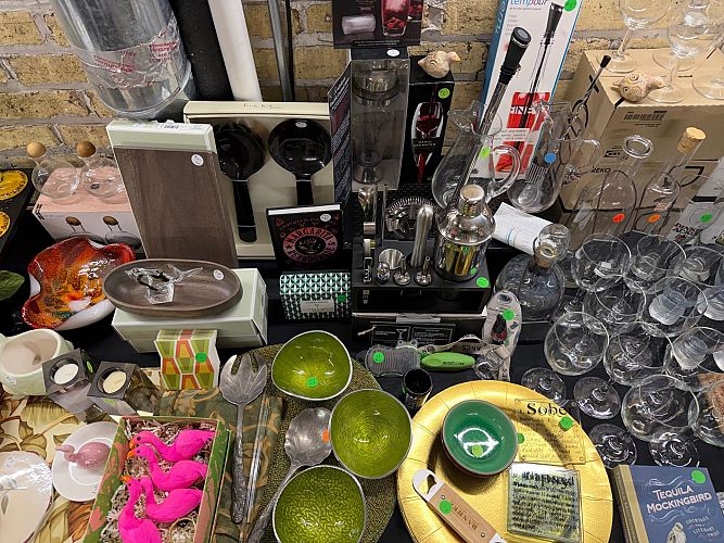 6 family Huge Garage Sale photo