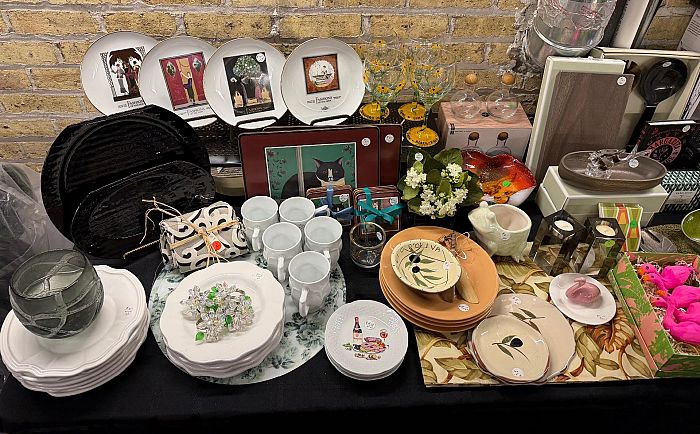 6 family Huge Garage Sale photo