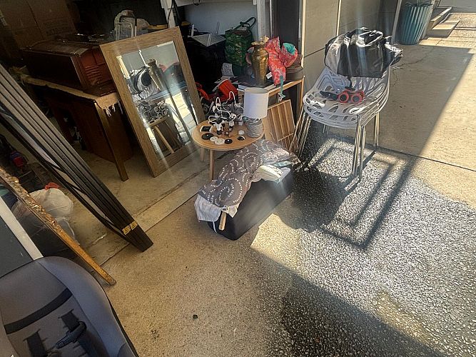 Multi-family yard sale near Grant Park photo