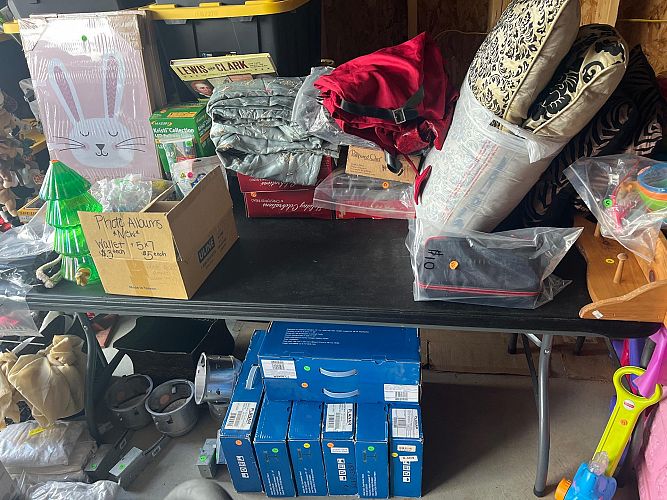 🚨 GARAGE SALE! 🚨 photo
