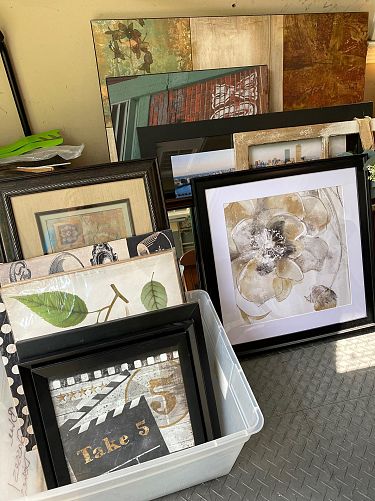 INCREDIBLE YARD SALE!! photo