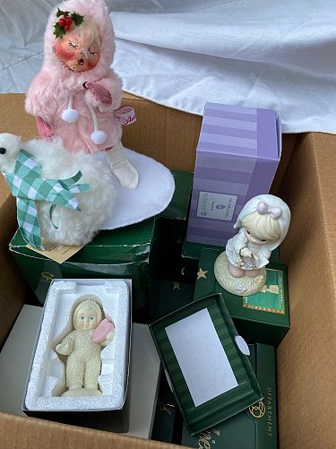 INCREDIBLE YARD SALE!! photo