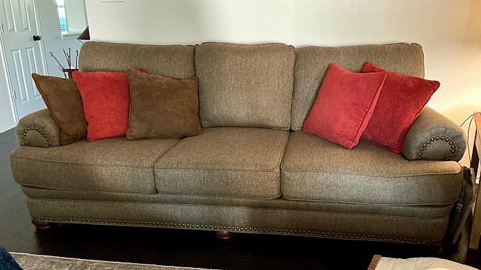 Moving sale photo