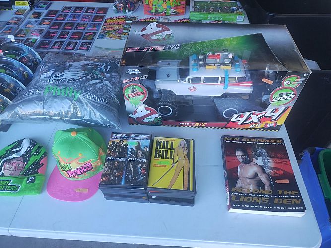 Garage Sale/ Yard Sale photo