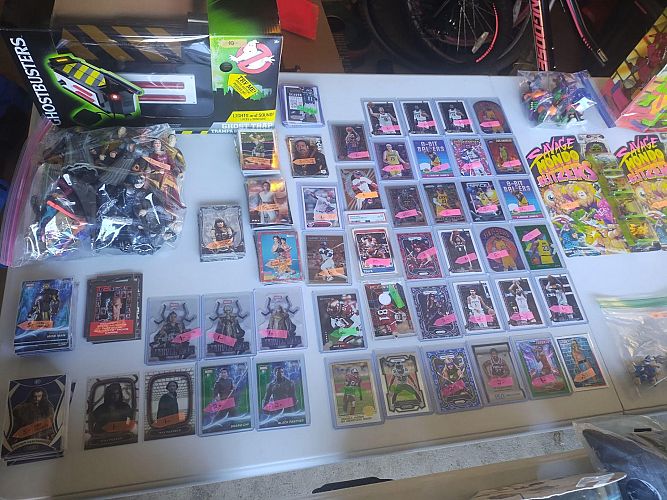 Garage Sale/ Yard Sale photo