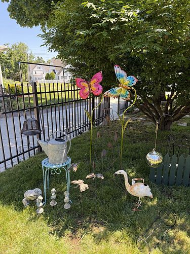 Packed Tag Sale 297 Springfield St Near Baystate Medical Center/Atwater Park photo