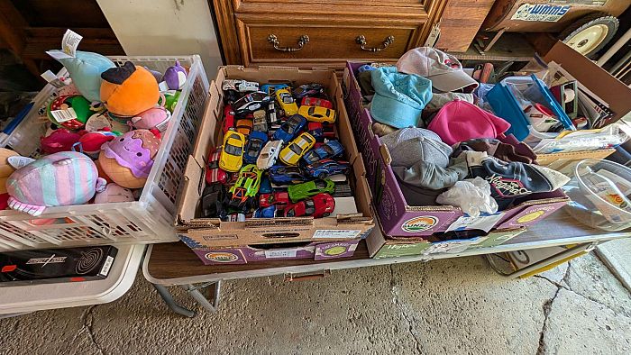 Estate Garage sale final cleanout photo