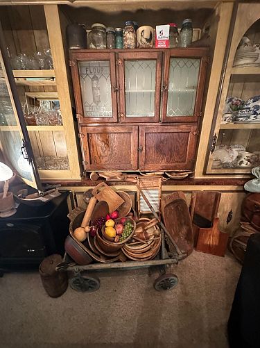 Summertime Vintage Christmas and Holiday Estate Sale photo