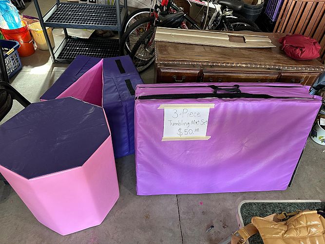 HUGE MULTI-FAMILY GARAGE SALE photo