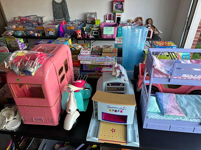 HUGE MULTI-FAMILY GARAGE SALE photo