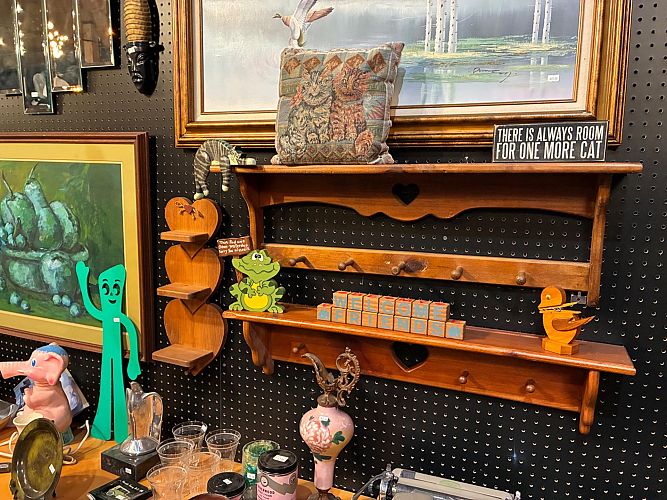 Barn Sale - Delaware- Fri+Sat photo