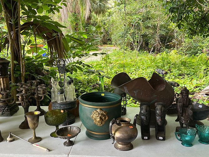 Waldo's Antiques & Junque Antique Sale photo