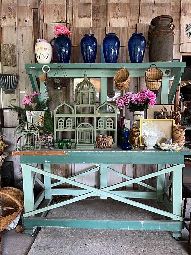 Waldo's Antiques & Junque Antique Sale photo
