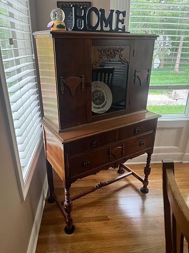 2 Families selling Items - Woods of Mahaffie photo