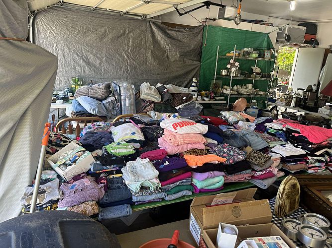 6 Family Garage Sale photo