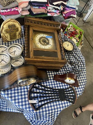 6 Family Garage Sale photo