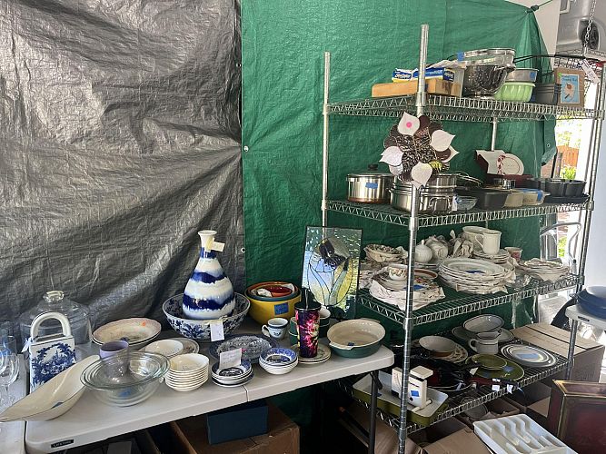6 Family Garage Sale photo