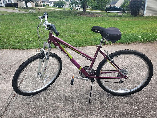 Yard/Garage sale photo