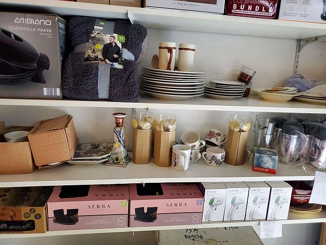 Yard/Garage sale photo